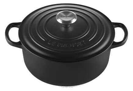 Matte black cast iron cocotte